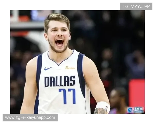 东契奇与队友默契配合，独行侠攻防转换流畅